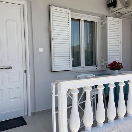 Kyma Luxury Suite Kiáton Buitenkant foto